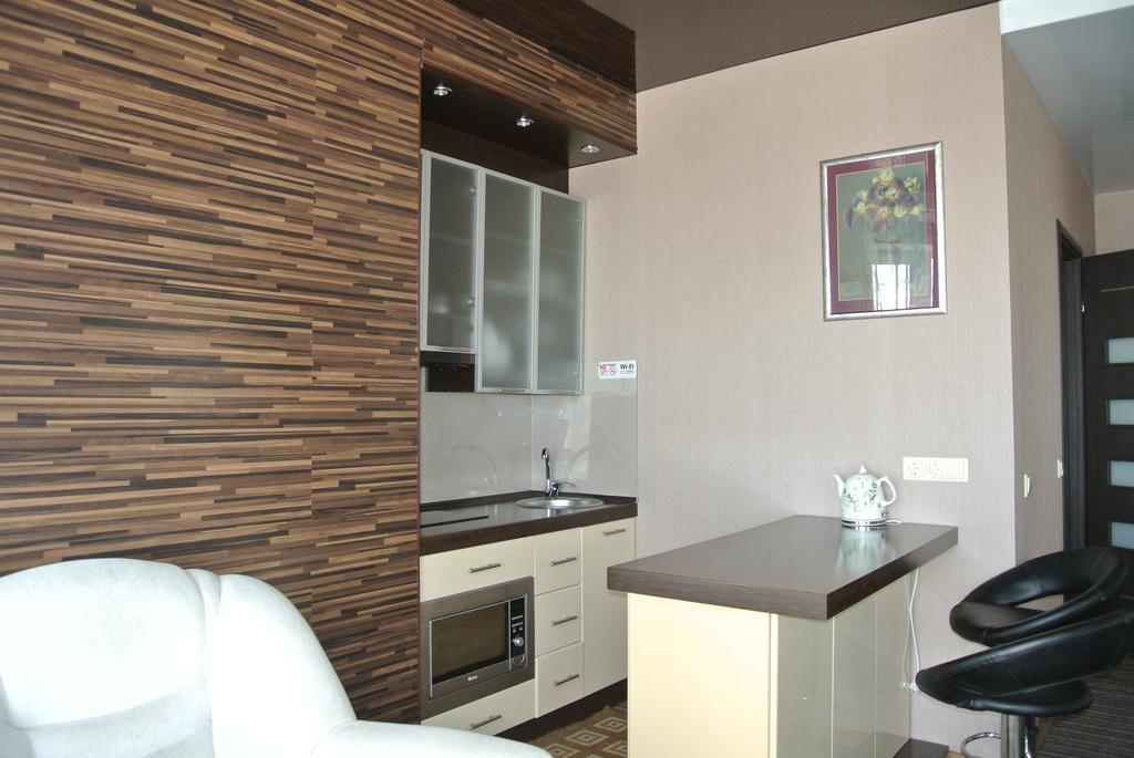 Panoramic View Apartment Poznyaky เคียฟ ภายนอก รูปภาพ