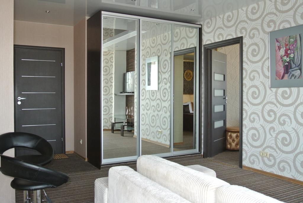 Panoramic View Apartment Poznyaky เคียฟ ภายนอก รูปภาพ
